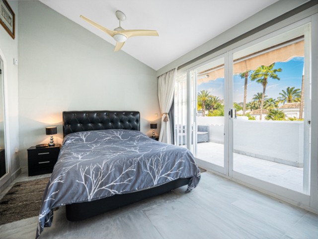 Adosado con 3 Dormitorios  en Sierra Blanca