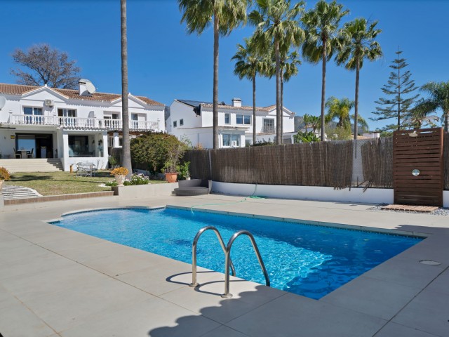 Villa avec 4 Chambres  à Marbella