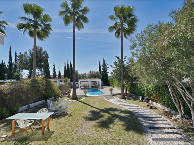 Villa avec 4 Chambres  à Marbella