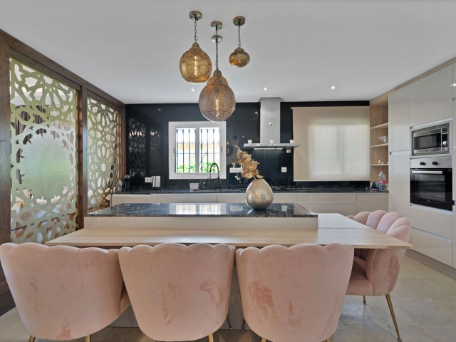 Villa avec 4 Chambres  à Marbella