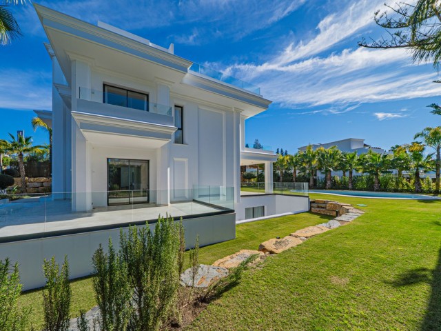 6 Bedrooms Villa in The Golden Mile