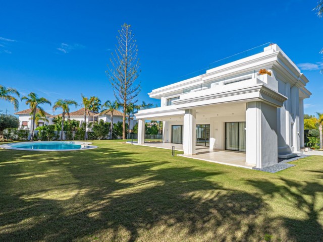 6 Bedrooms Villa in The Golden Mile