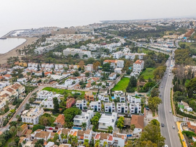 4 Bedrooms Villa in The Golden Mile