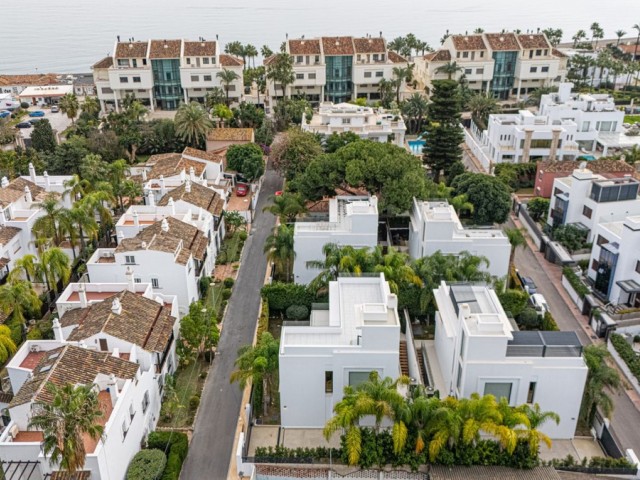 4 Bedrooms Villa in The Golden Mile