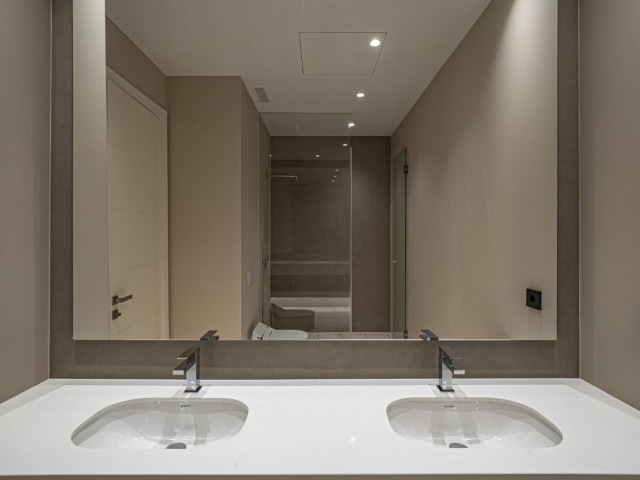 4 Bedrooms Villa in The Golden Mile