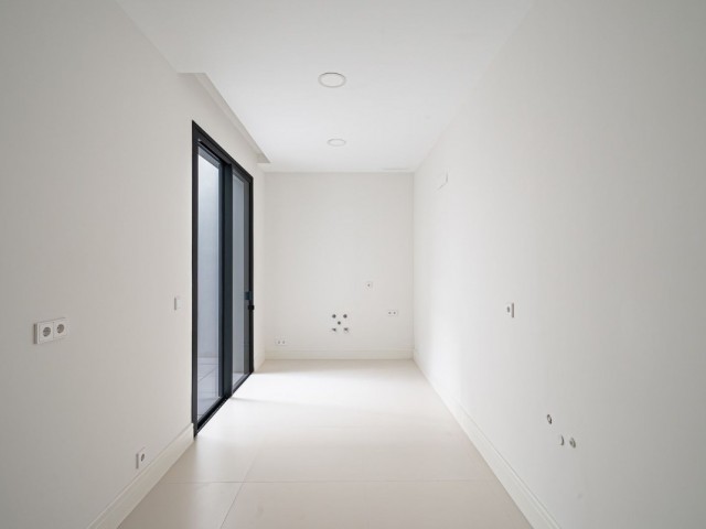 4 Bedrooms Villa in The Golden Mile