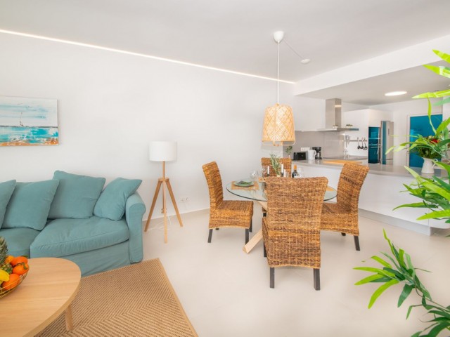 Apartamento con 2 Dormitorios  en Carvajal