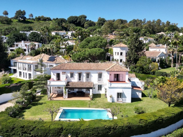 6 Sovrums Villa i Las Brisas