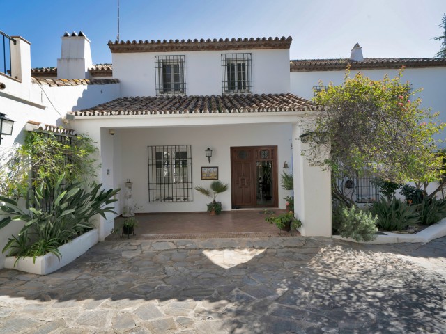 6 Sovrums Villa i Las Brisas