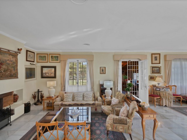 6 Sovrums Villa i Las Brisas