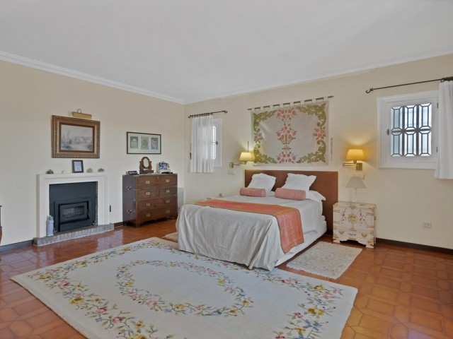 6 Sovrums Villa i Las Brisas