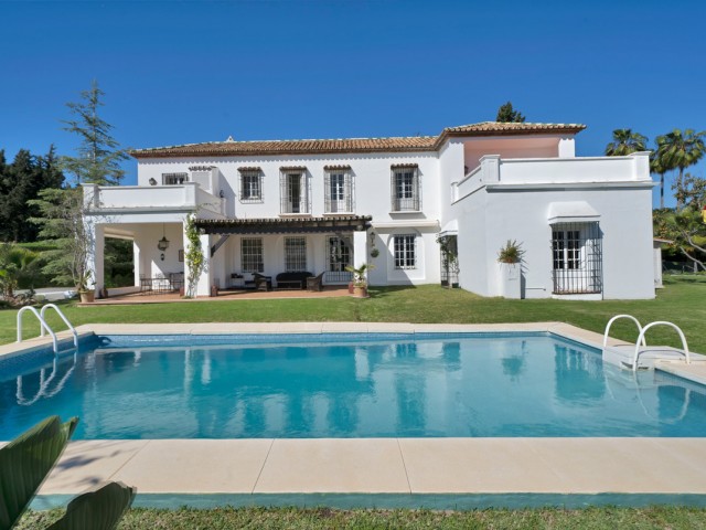 6 Sovrums Villa i Las Brisas