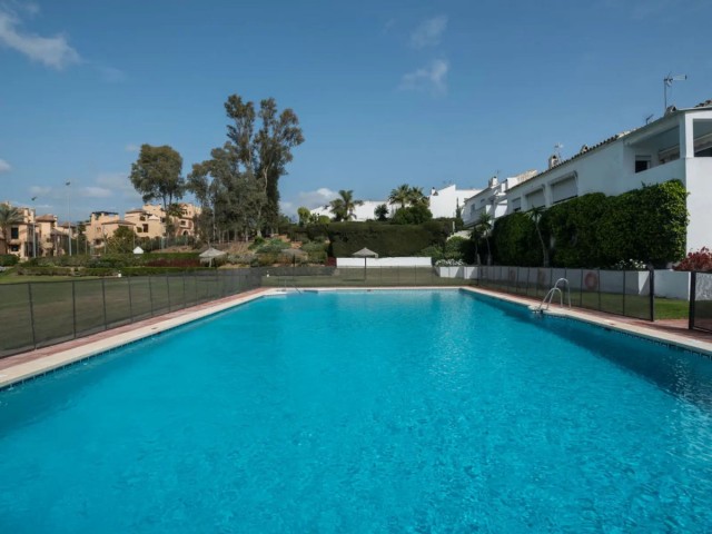4 Slaapkamer Rijtjeshuis in Atalaya