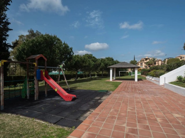 4 Slaapkamer Rijtjeshuis in Atalaya