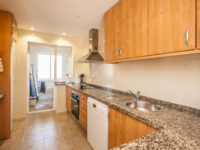 Ático con 2 Dormitorios  en Elviria