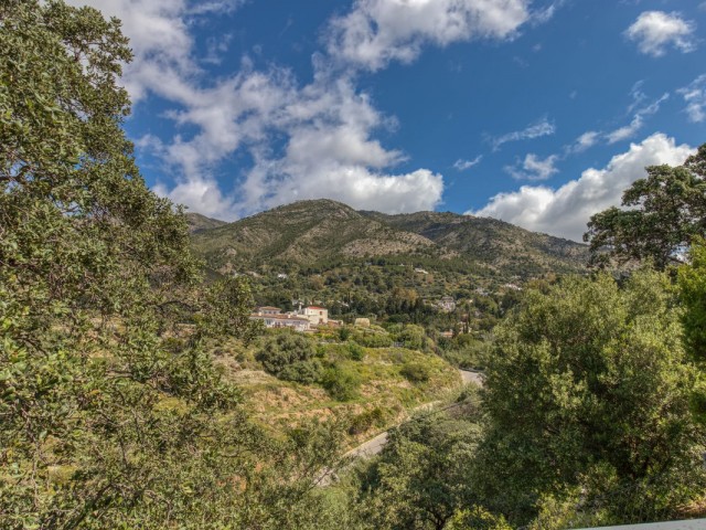 Villa con 5 Dormitorios  en Mijas