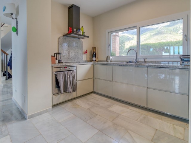 Villa con 5 Dormitorios  en Mijas