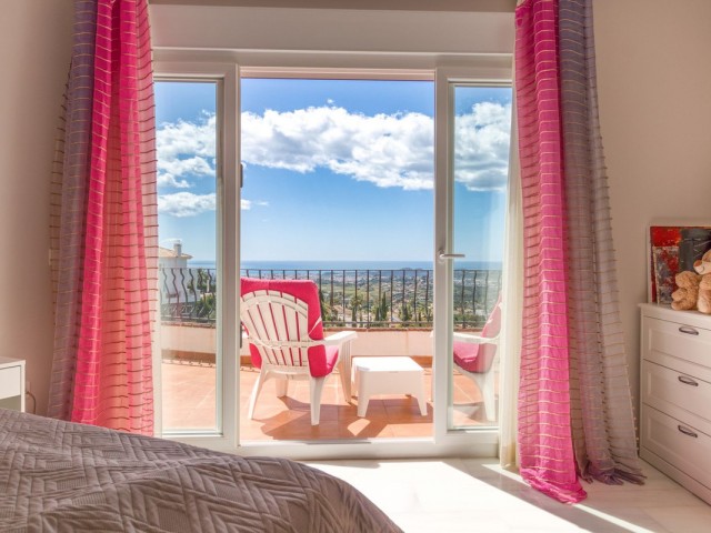 Villa con 5 Dormitorios  en Mijas