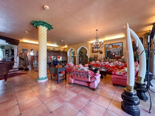 9 Bedrooms Villa in Cerros del Aguila