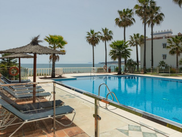 2 Bedrooms Apartment in Casares Playa