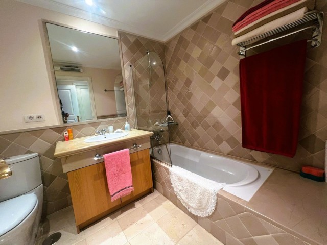 2 Slaapkamer Appartement in El Paraiso