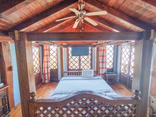 6 Sovrums Villa i Cabopino