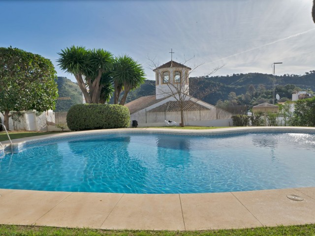 3 Bedrooms Apartment in Benahavís