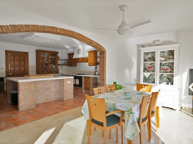 3 Makuuhuoneen Huoneisto Benahavís