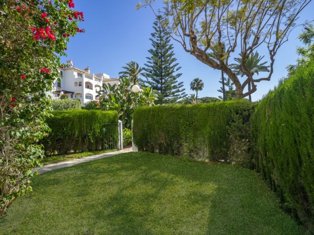 3 Bedrooms Apartment in Nueva Andalucía