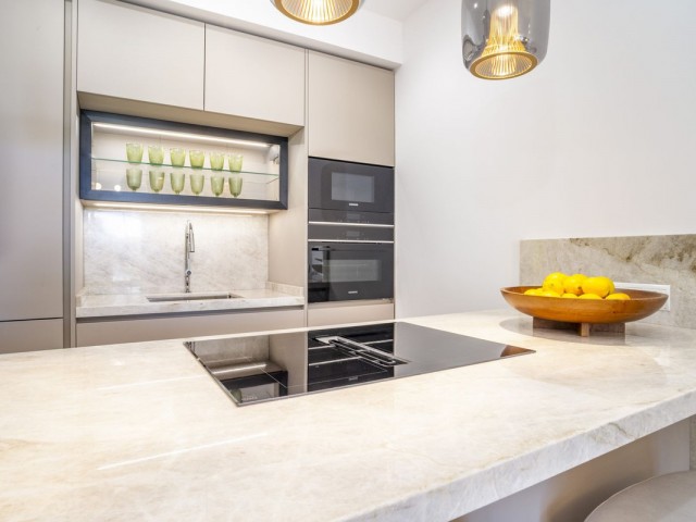 3 Bedrooms Apartment in Nueva Andalucía