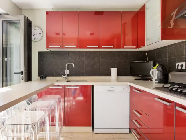 5 Slaapkamer Rijtjeshuis in Nueva Andalucía