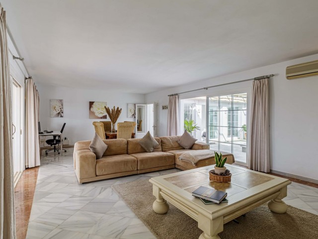 5 Schlafzimmer Villa in El Paraiso