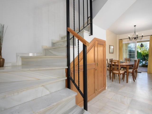 4 Sovrums Villa i Estepona