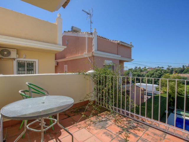 4 Sovrums Villa i Estepona
