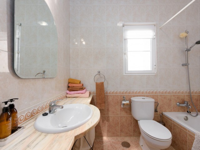 4 Sovrums Villa i Estepona
