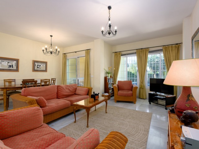 4 Sovrums Villa i Estepona