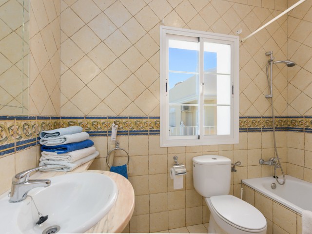 4 Sovrums Villa i Estepona