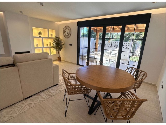 2 Schlafzimmer Villa in Casares Playa