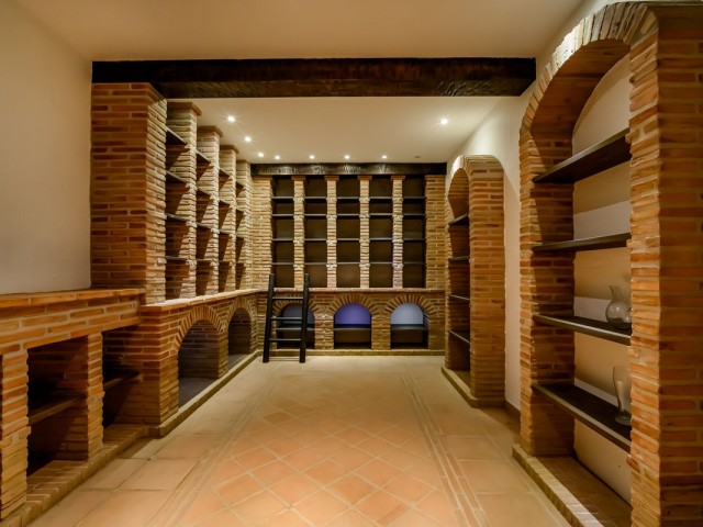 6 Slaapkamer Villa in Nueva Andalucía