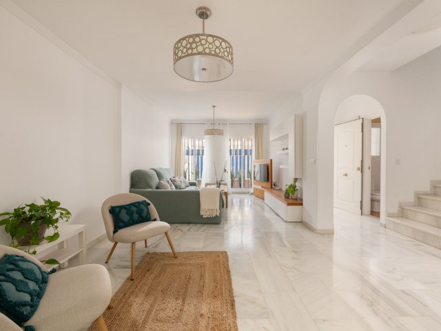 4 Bedrooms Townhouse in Fuengirola