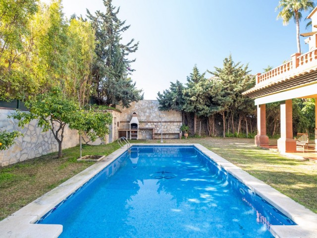 6 Makuuhuoneen Huvila San Pedro de Alcántara