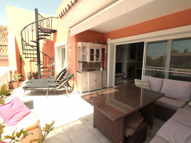 Penthouse in New Golden Mile