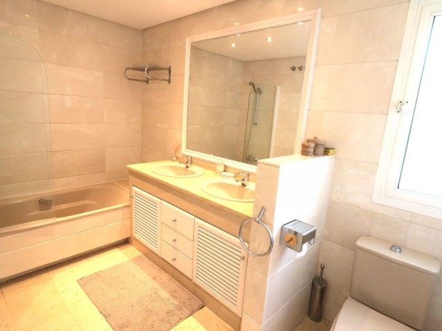 Penthouse avec 2 Chambres  à New Golden Mile