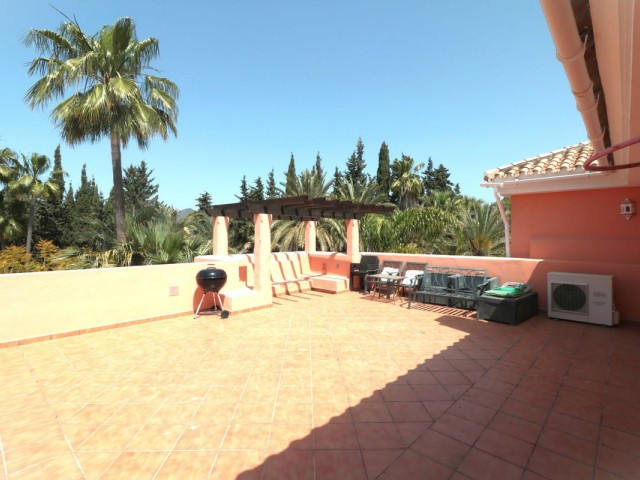 Penthouse avec 2 Chambres  à New Golden Mile