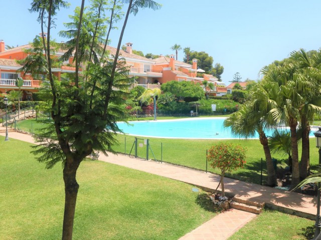 Penthouse, New Golden Mile, R5021065