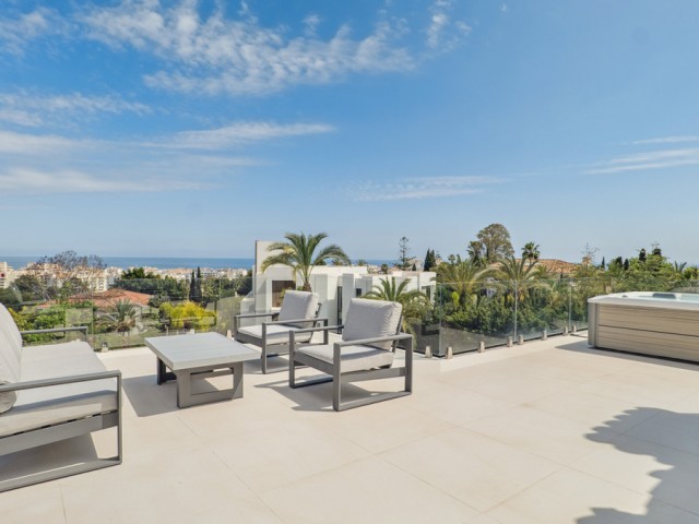 Villa, Nueva Andalucia, R5024821