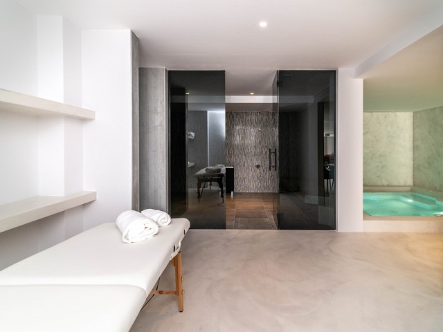 Villa, Nueva Andalucia, R5024821