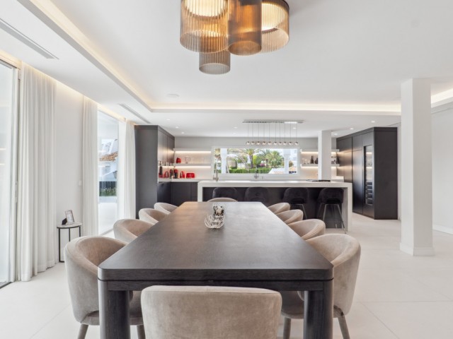 8 Slaapkamer Villa in Nueva Andalucía