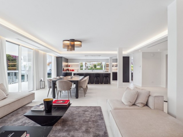 8 Slaapkamer Villa in Nueva Andalucía