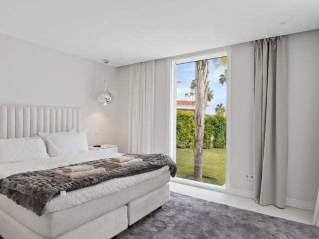 8 Slaapkamer Villa in Nueva Andalucía
